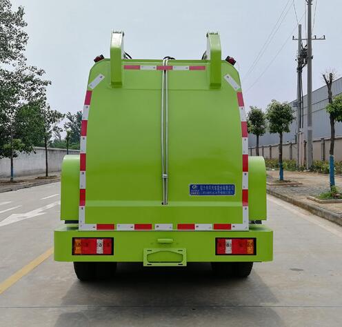國六凱馬餐廚垃圾車