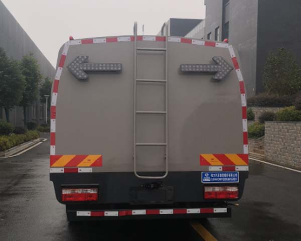 程力純電動(dòng)護(hù)欄清洗車