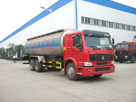 重汽豪濼后八輪粉粒物料運(yùn)輸車(ZZ1257)